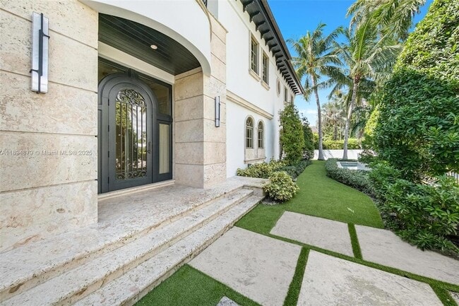 Building Photo - 1331 Bay Terrace