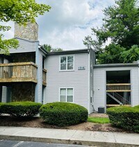 Building Photo - 2 Bedroom 2 Bath Condo