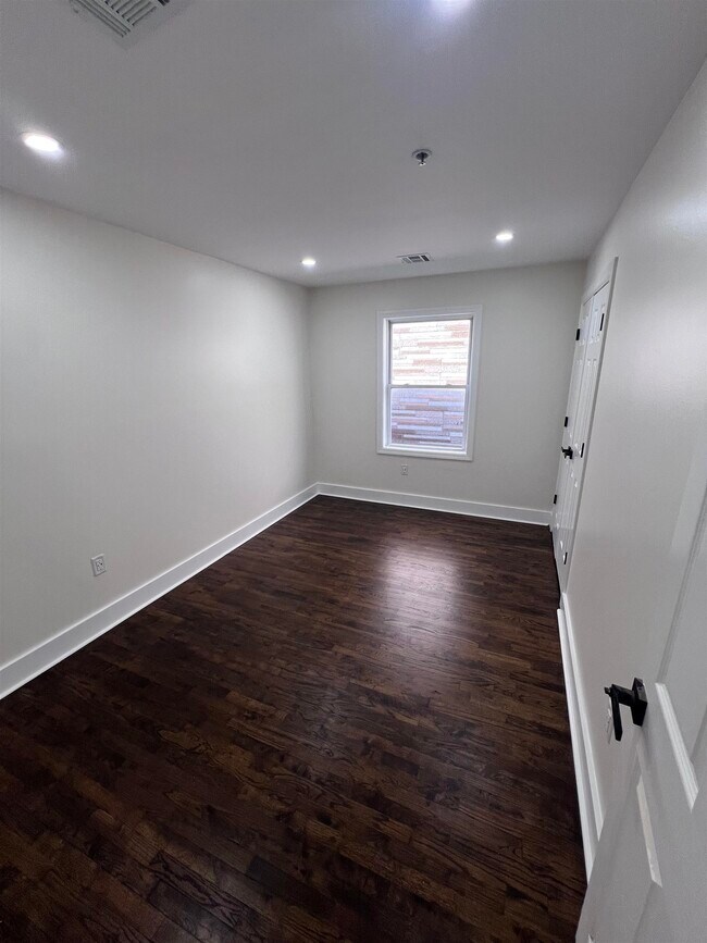 Building Photo - 427-429-429 M.L.K. Drive