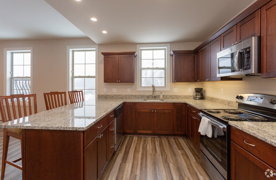 Modern Kitchen - The Lofts at Cazenovia Market