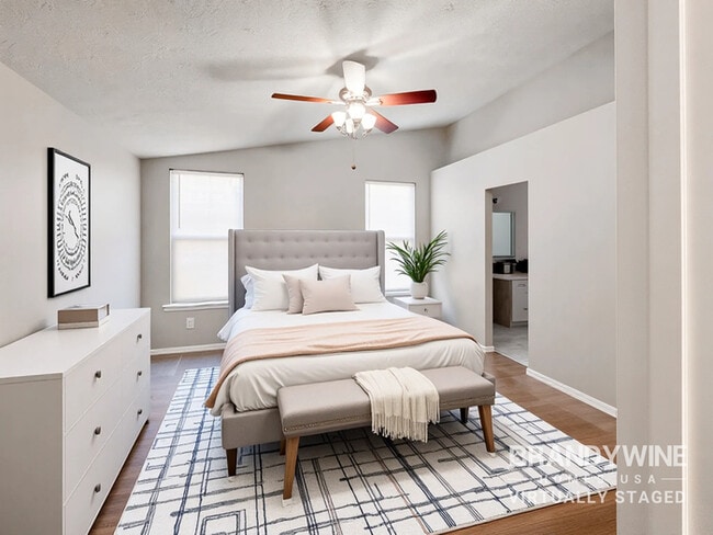 Building Photo - 4400 Westchester Ct