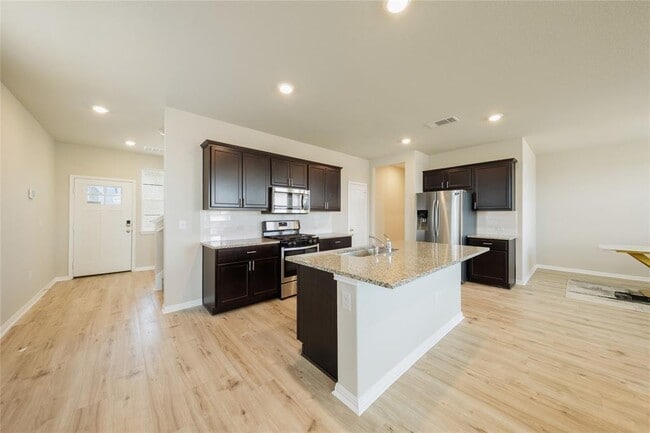 Building Photo - 521 Otto Ave