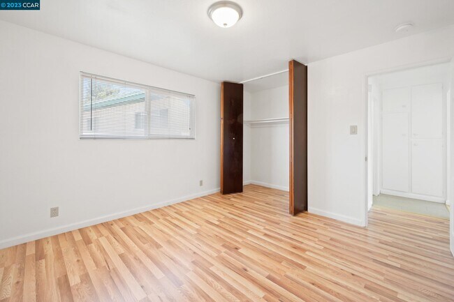 Building Photo - 2542 Denning Ct