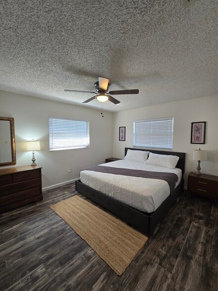 Building Photo - 1820 Martin St