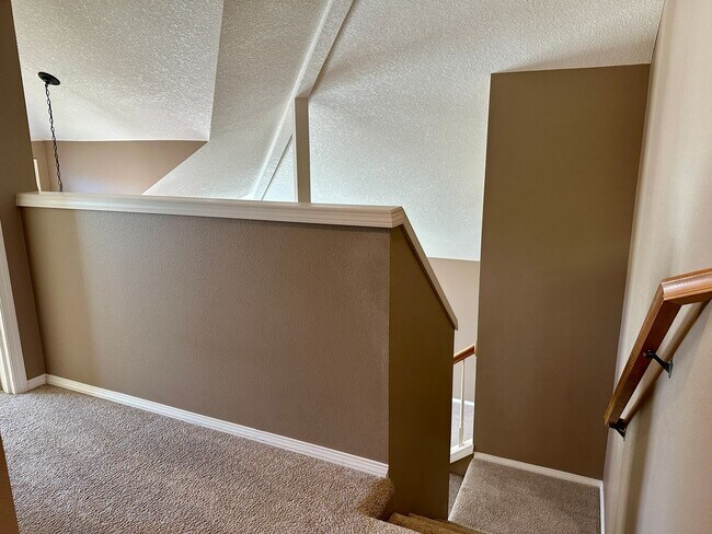 Building Photo - Lovely 4 bedroom in Wilsonville