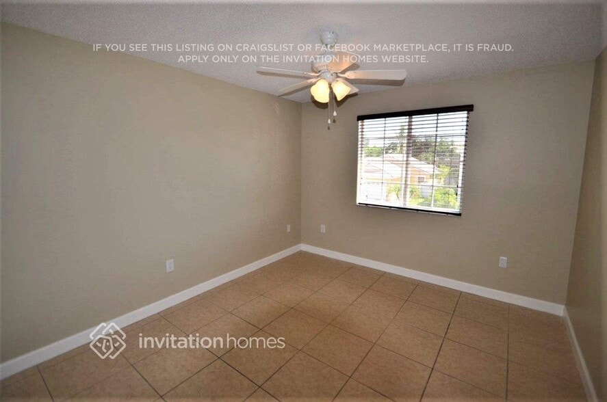 Building Photo - 19166 NW 13th Ct