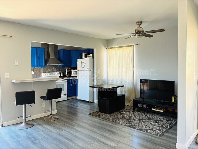 Building Photo - 3254 Ashford St