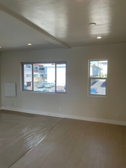 Building Photo - 229 Bicknell Ave