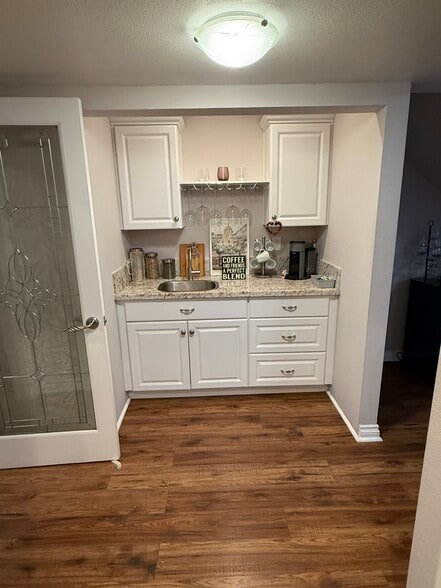 Building Photo - 1117 Cll Malaga