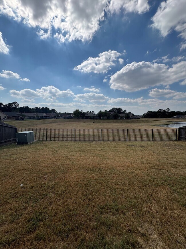 Building Photo - 9602 Paloma Creek Dr
