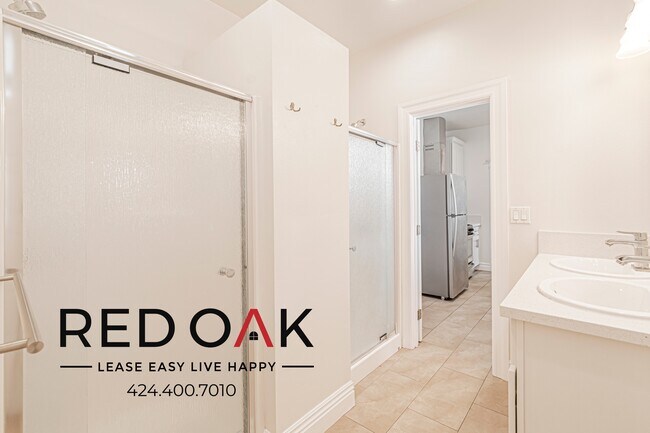 Building Photo - 3425 Walton Ave