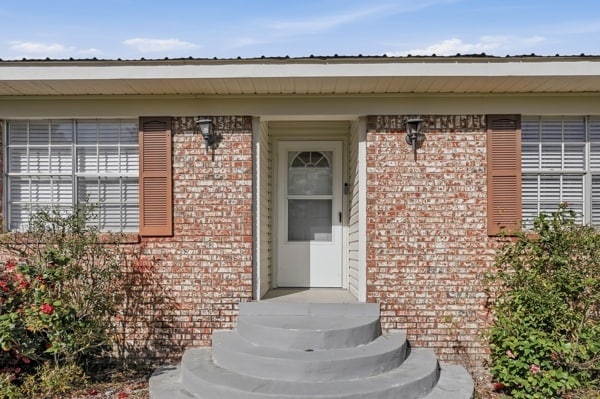 Building Photo - 125 Jeff Ave