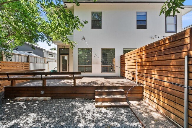 Building Photo - 2209 Thornton Rd