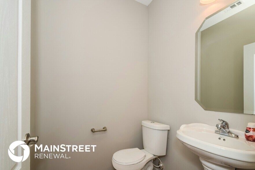 Building Photo - 8270 Owen Park Dr