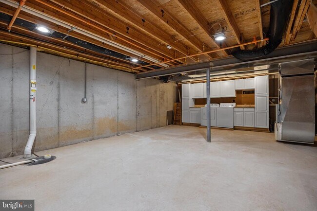 Building Photo - 115 Goldfinch Ct