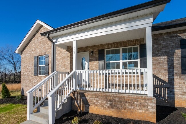 Building Photo - 123 Vanatta Rd