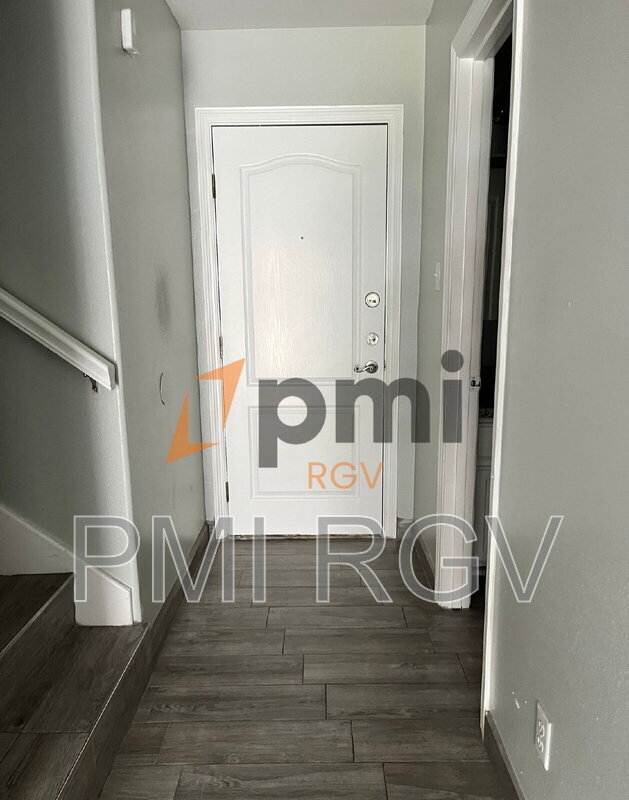 Building Photo - 205 S Baltic Ave