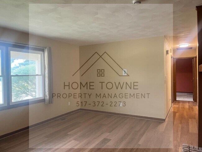 Building Photo - 1727 Kinawa Dr