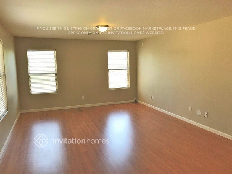 Building Photo - 4125 E Hide Trail