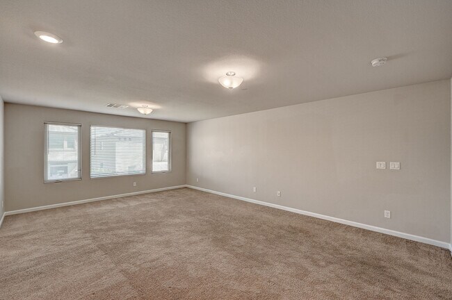 Building Photo - 6626 Tangled Vines Ave