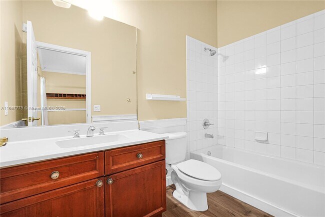 Building Photo - 904 Stillwater Ct