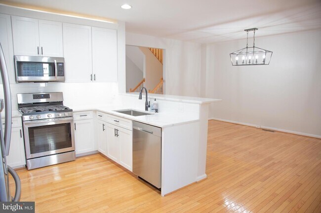 Building Photo - 3347 Wilton Crest Ct