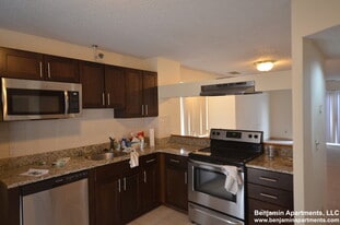 Building Photo - 150 North Beacon St