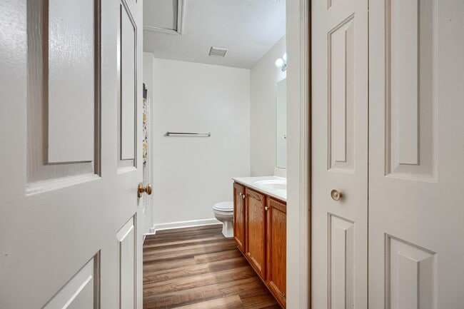 Building Photo - 9847 Bale Ct