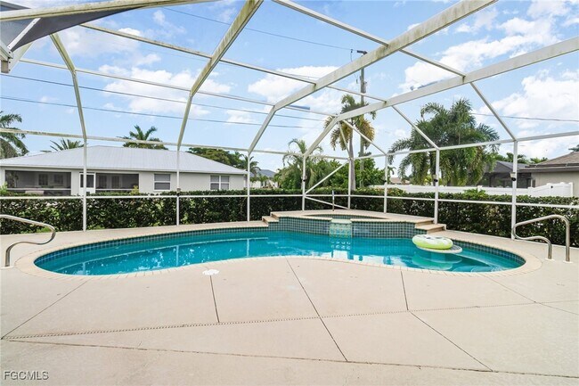 Building Photo - 1933 SW 38th St