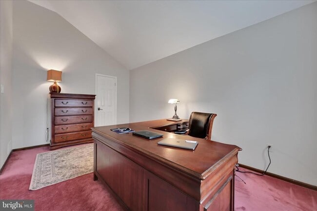 Building Photo - 1118 Jarvis Ln