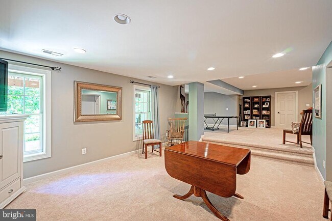 Building Photo - 47333 Middle Bluff Pl