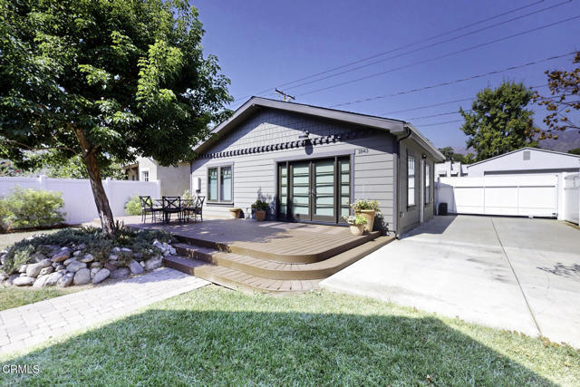 Building Photo - 1845 Las Lunas St