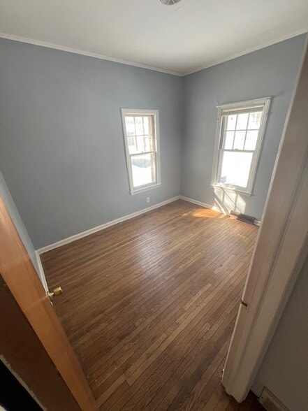 Bedroom - 304 Betty St