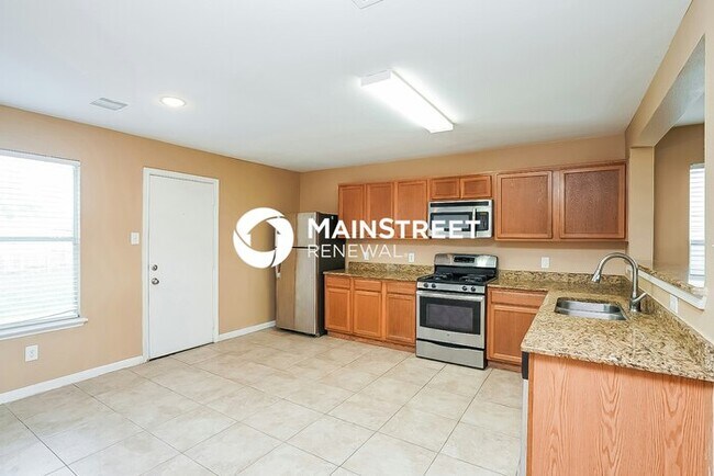 Building Photo - 3 Bedroom Pet-Friendly Home in Humble, TX with Main Street Renewal