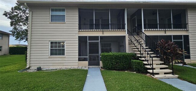 Building Photo - 1001 N Plantation Dr