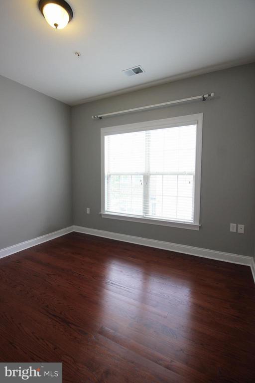 Building Photo - 421 N George Mason Dr