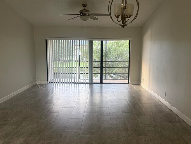 Building Photo - 3011 SE Aster Ln