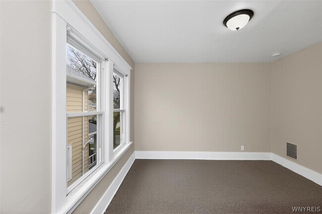 Building Photo - 2463 South Ave