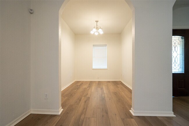 Building Photo - 2314 Ruth St