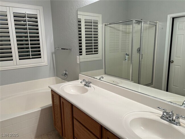 Building Photo - 2668 Dirleton Pl