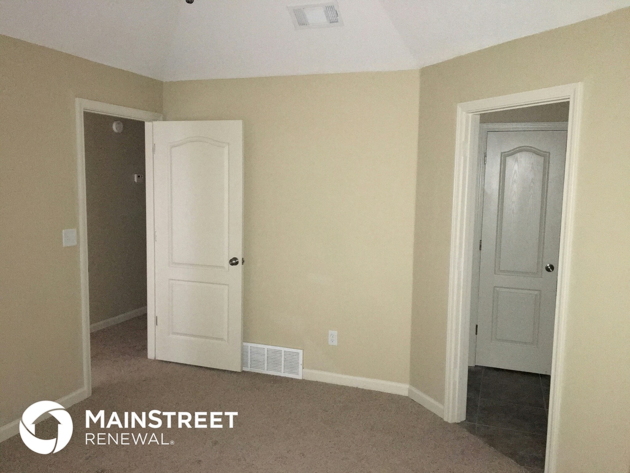 Building Photo - 1393 Marhill Cove