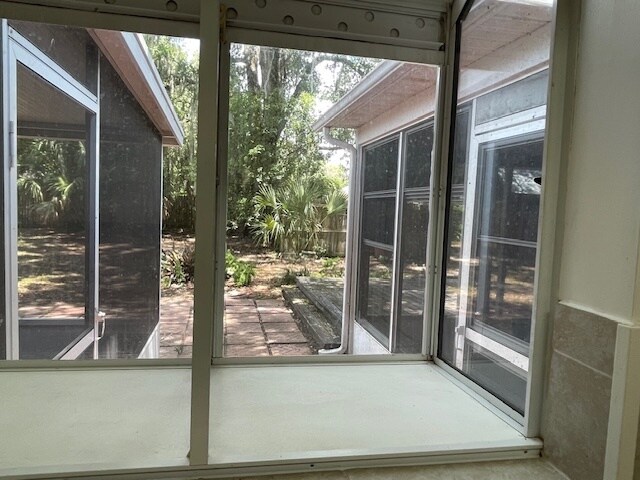 Building Photo - 825 Mary Frank Ct