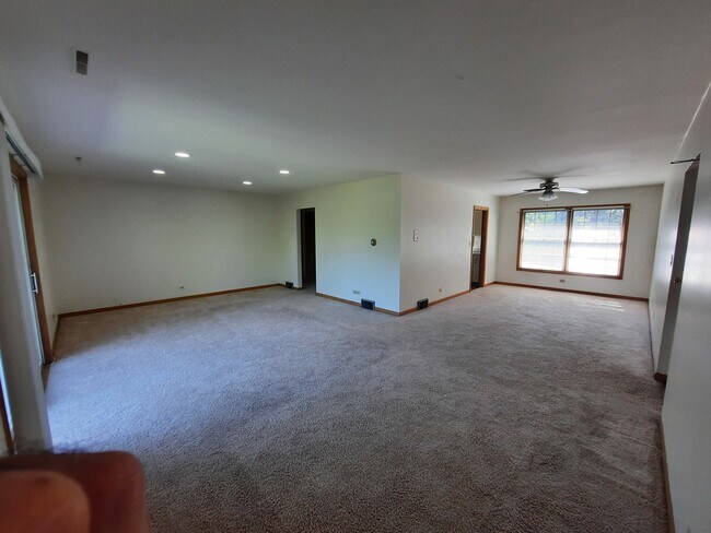 Plenty of Natural Light - 1450 Wing St