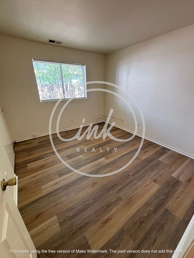 Building Photo - AL1294-1294 Alicia Cir Unit 1 &amp; 2