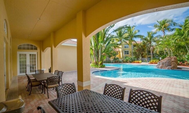 Building Photo - 5580 NW 61st St