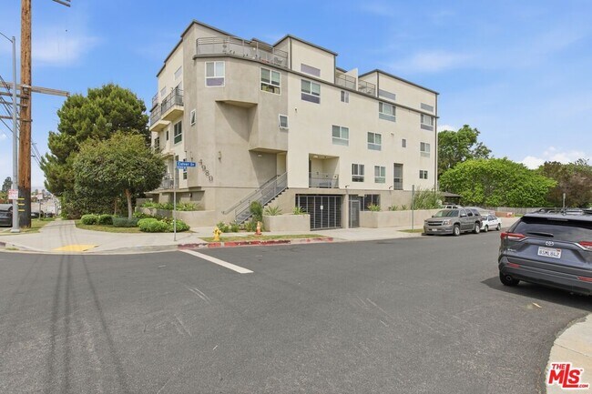 Building Photo - 4980 S Centinela Ave