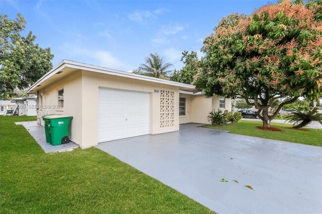 Building Photo - 7401 NW 58th St