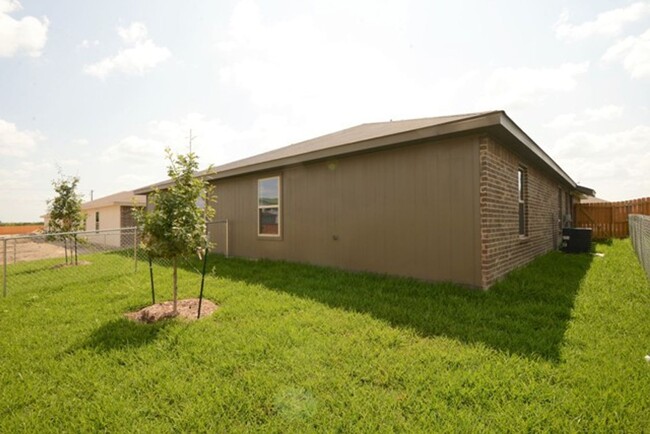 Building Photo - 6111 Amelia Earhart Blvd