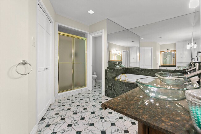 Building Photo - 3641 Deal St