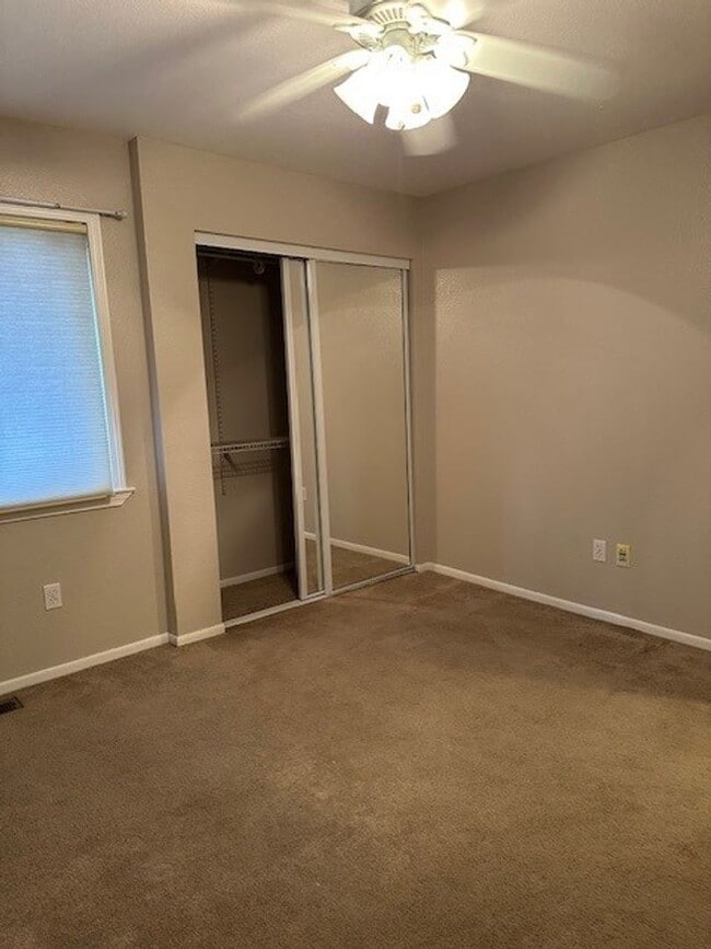Building Photo - Must See- 3 BD | 2 BA Duplex!